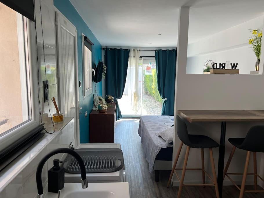 Superbe Studio Neuf Avec Piscine Apartment Montelimar Exterior photo